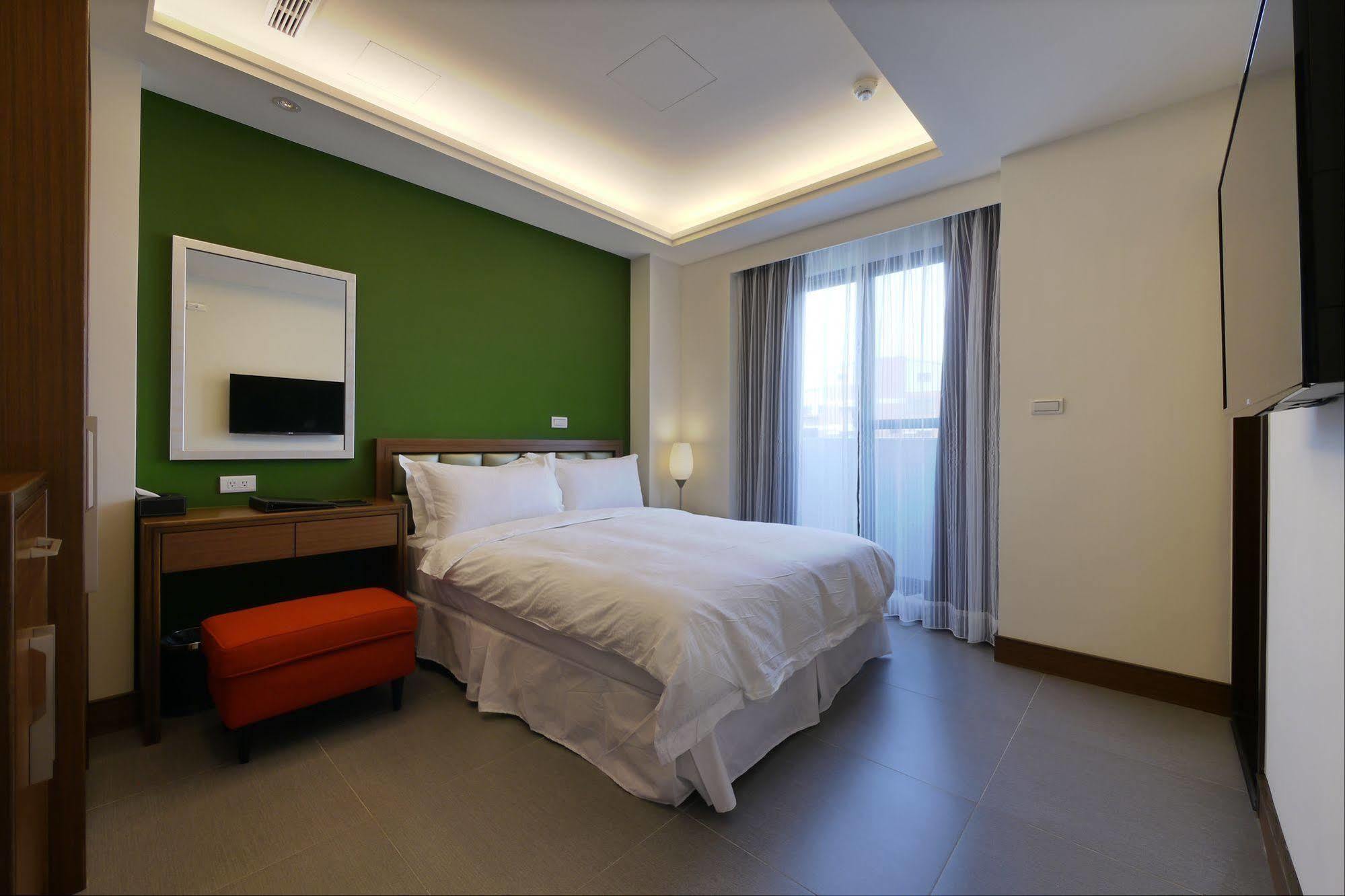 Watermark Hotel - Sizihwan Kaohsiung Exterior photo